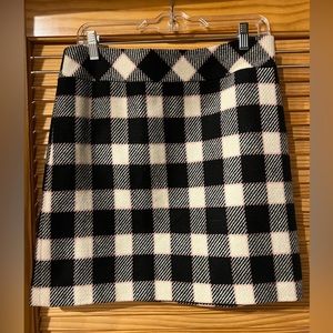 Ann Taylor Loft black white and pink shirt